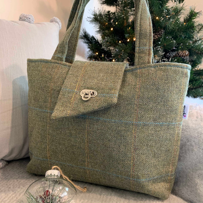 The perfect (handbag) gift for him or her this Christmas