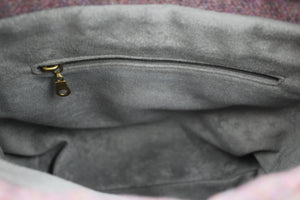 Zipped internal pocket
